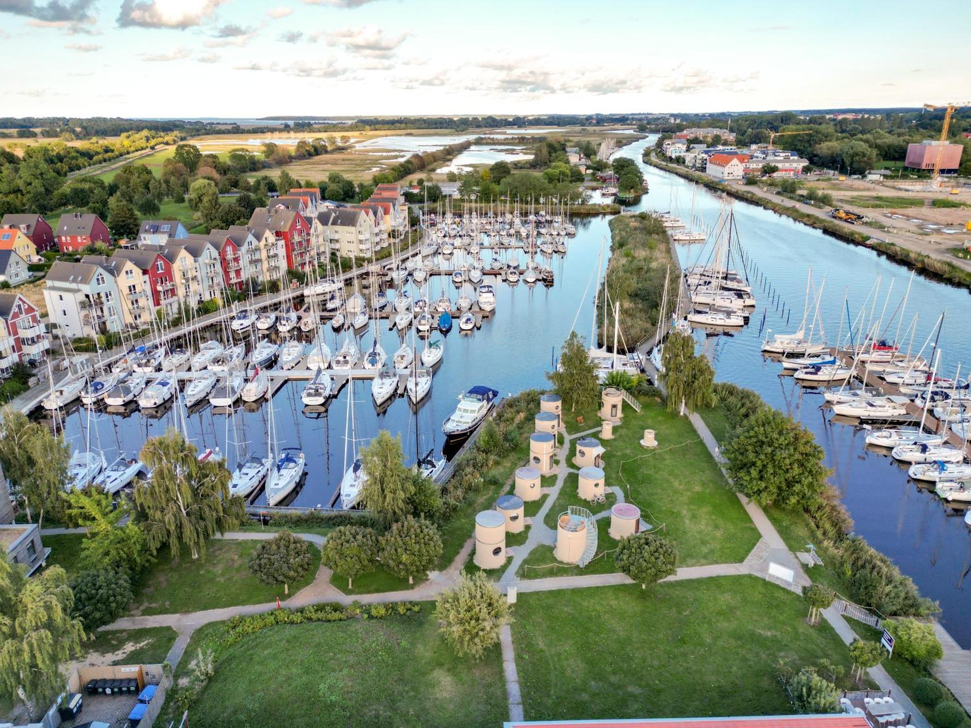 Slube Am Yachthafen Hotel